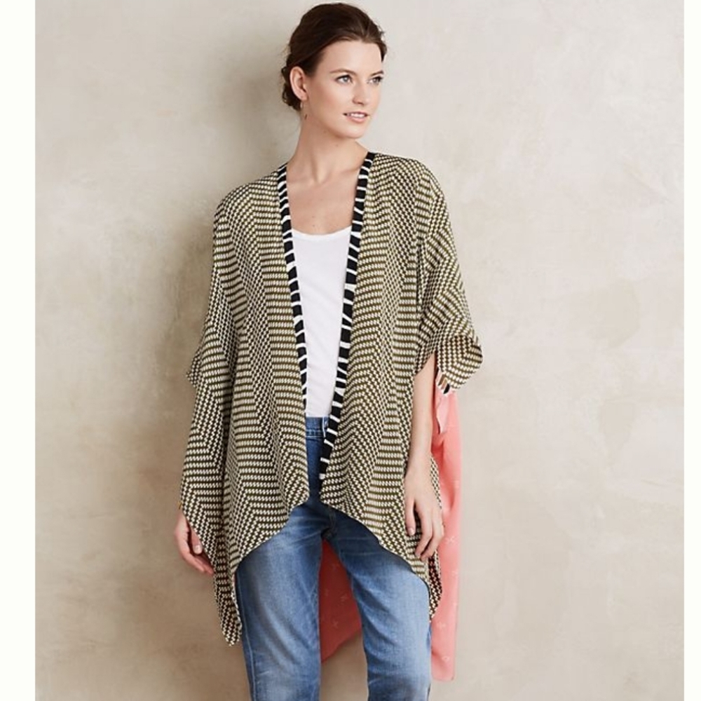 Gorgeous NWT: Anthropologie "Anahi" Kimono Coverup